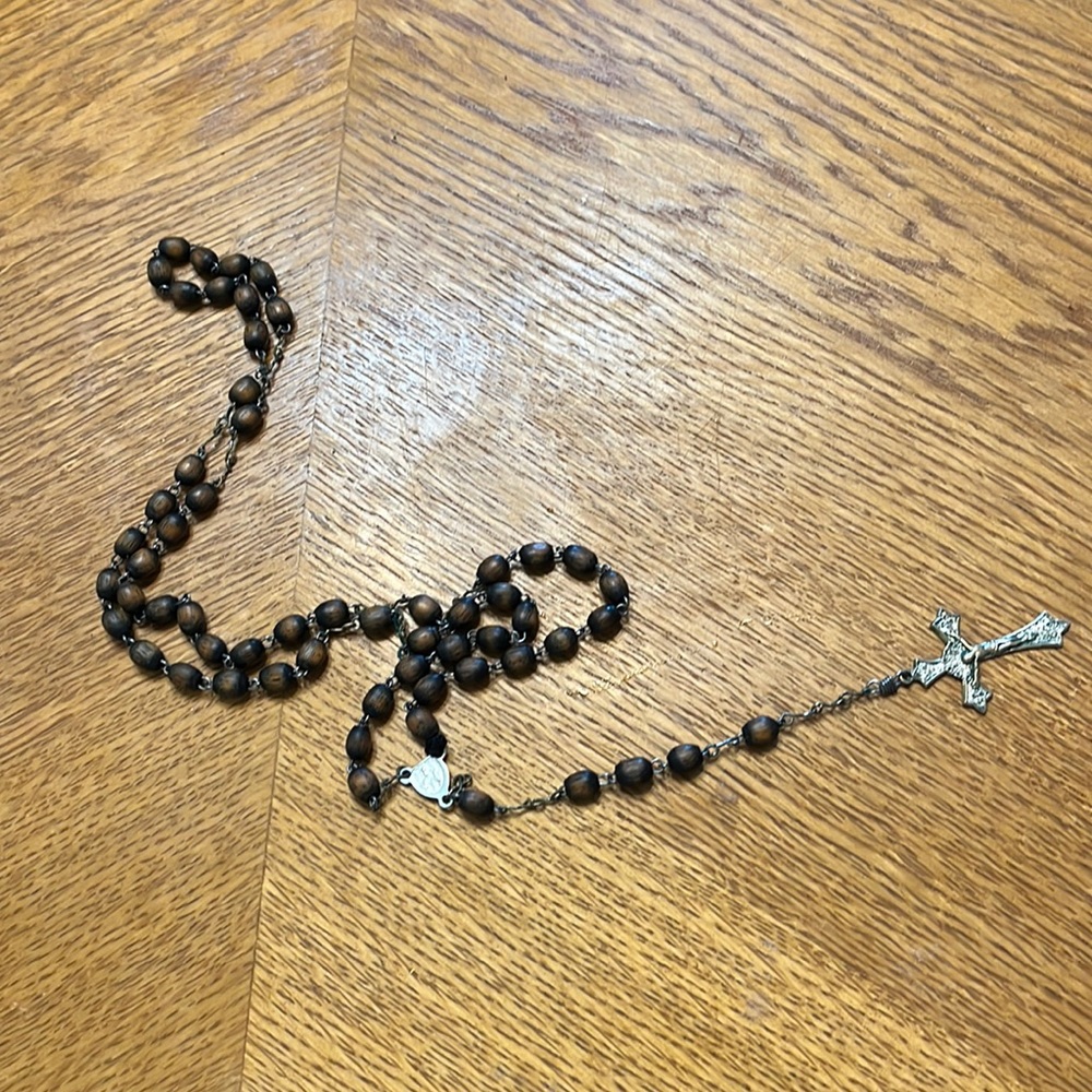 Vintage Roma Wood Bead Rosary ~ Calf Coin Purse Included!